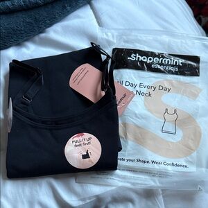 Shapermint Essentials Black V-Neck Cami